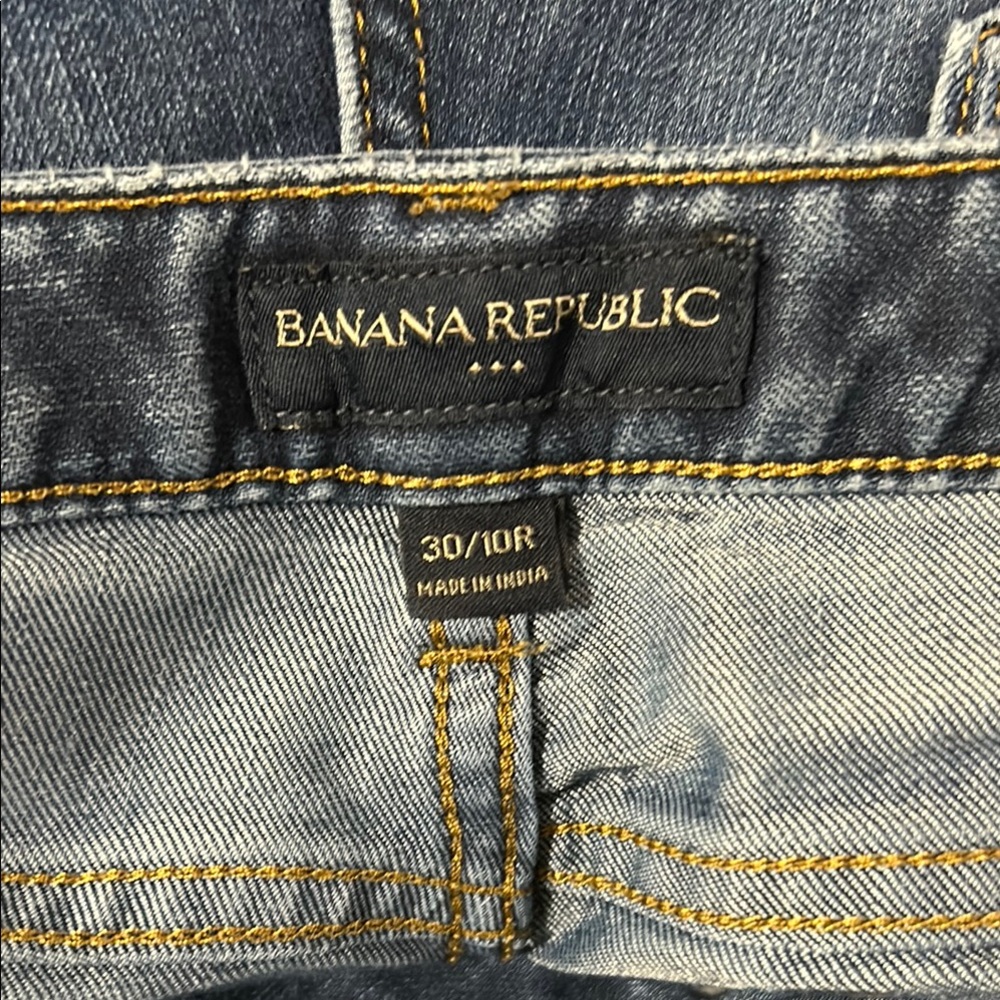 Banana Republic Women’s Dark Wash Jeans - Picture 4 of 6